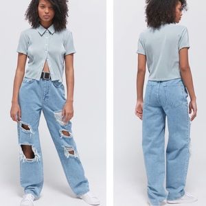 BDG Baggy Boyfriend Destroyed Light Wash 26 W